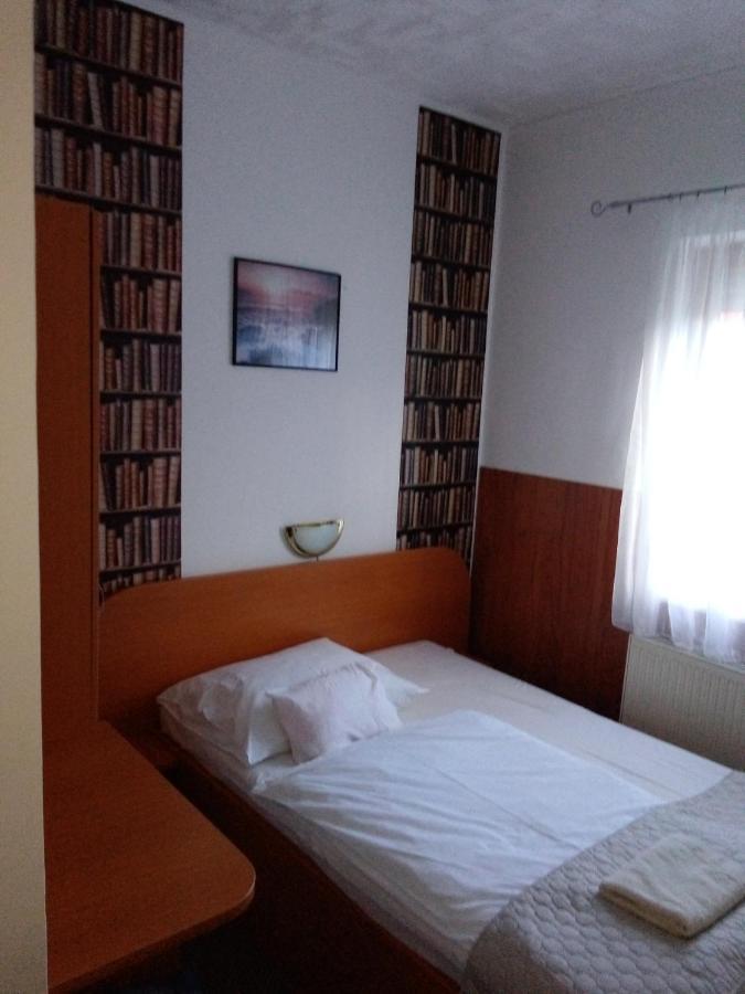 Siesta Vendeghaz Hotel Miskolc Luaran gambar