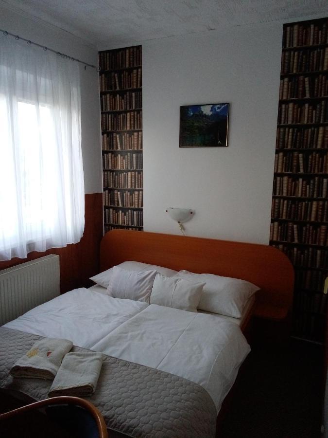 Siesta Vendeghaz Hotel Miskolc Luaran gambar